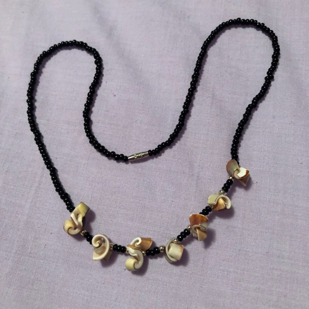 Shell and beaded necklace